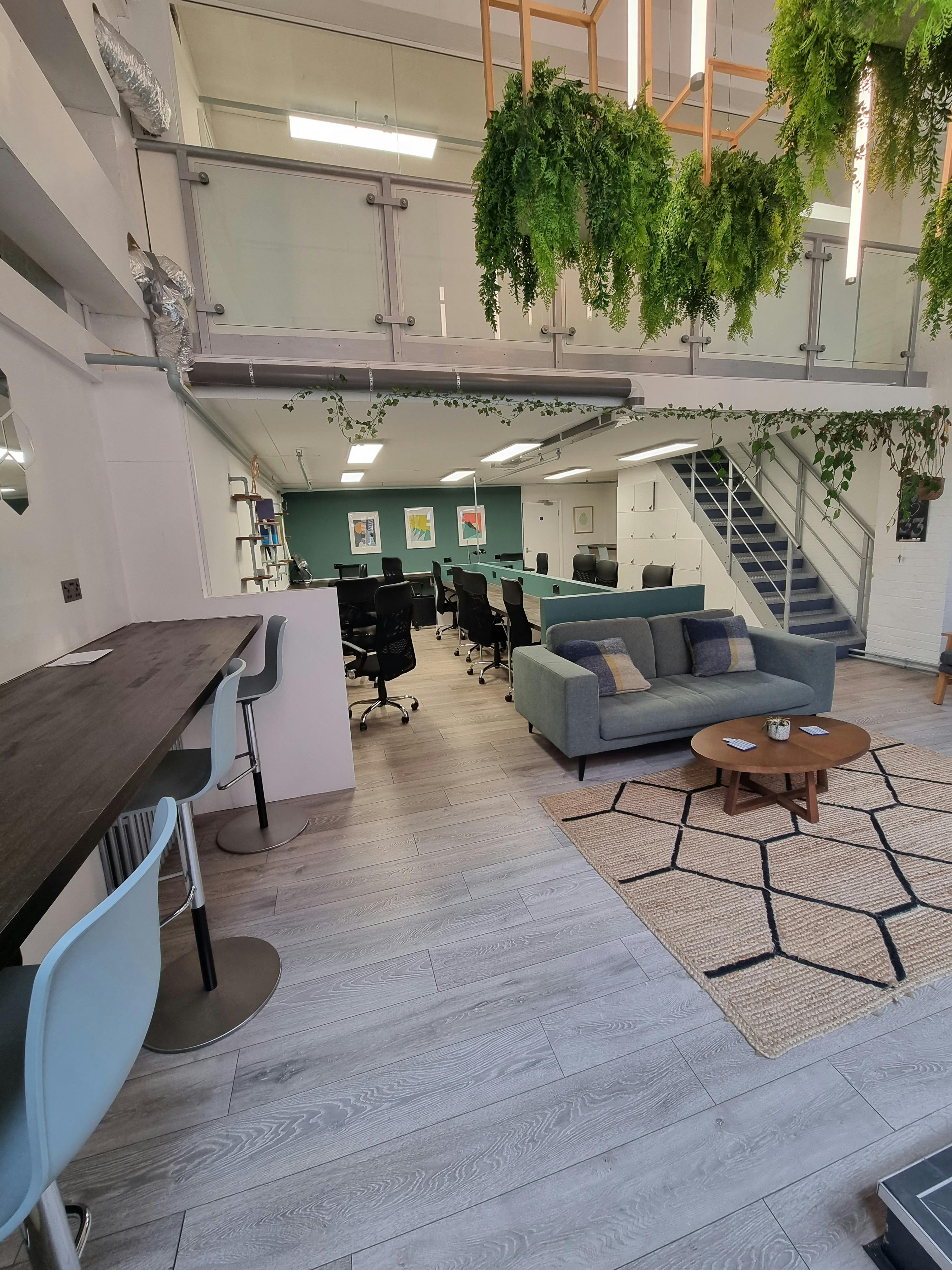 Clerkenwell – 35 Person Office – Bowling Green Lane