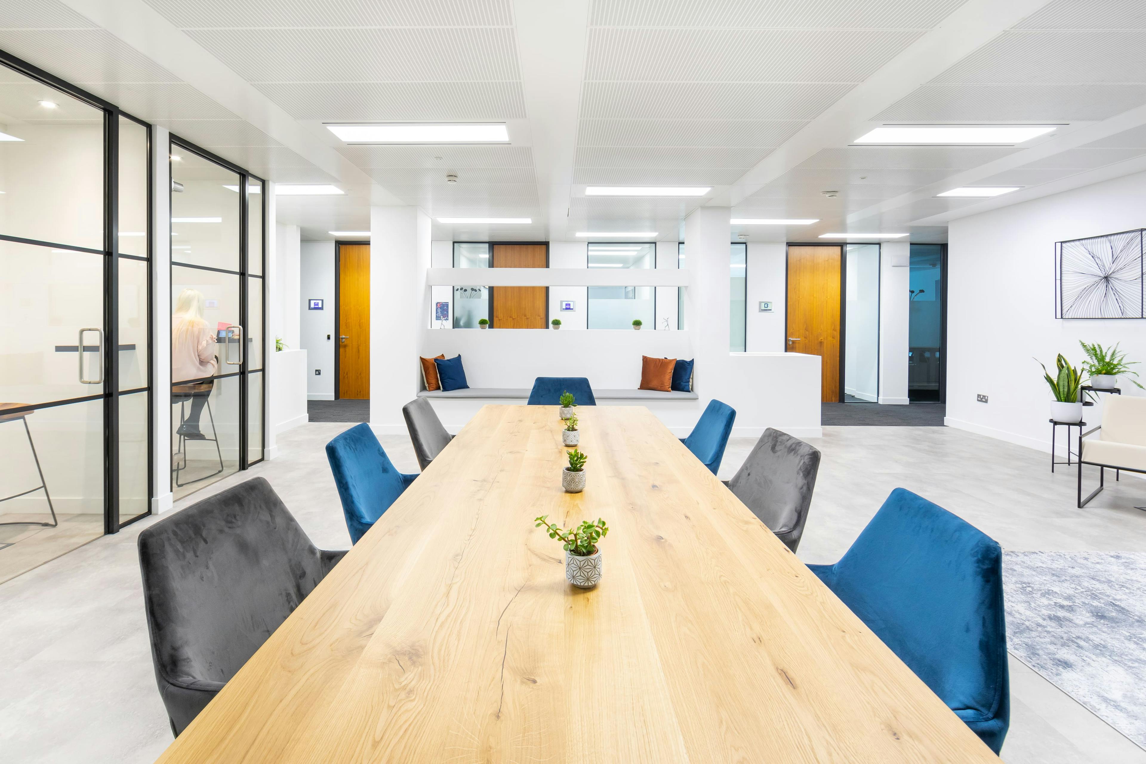 St Paul’s - 20 Person Office – Cheapside