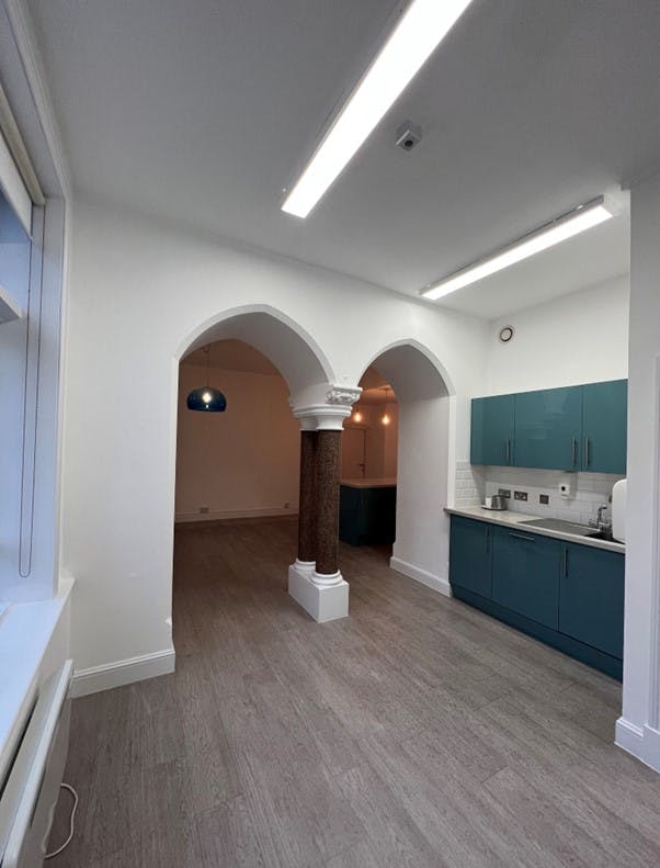  Chelsea  – 8 Person Office – Fulham Road