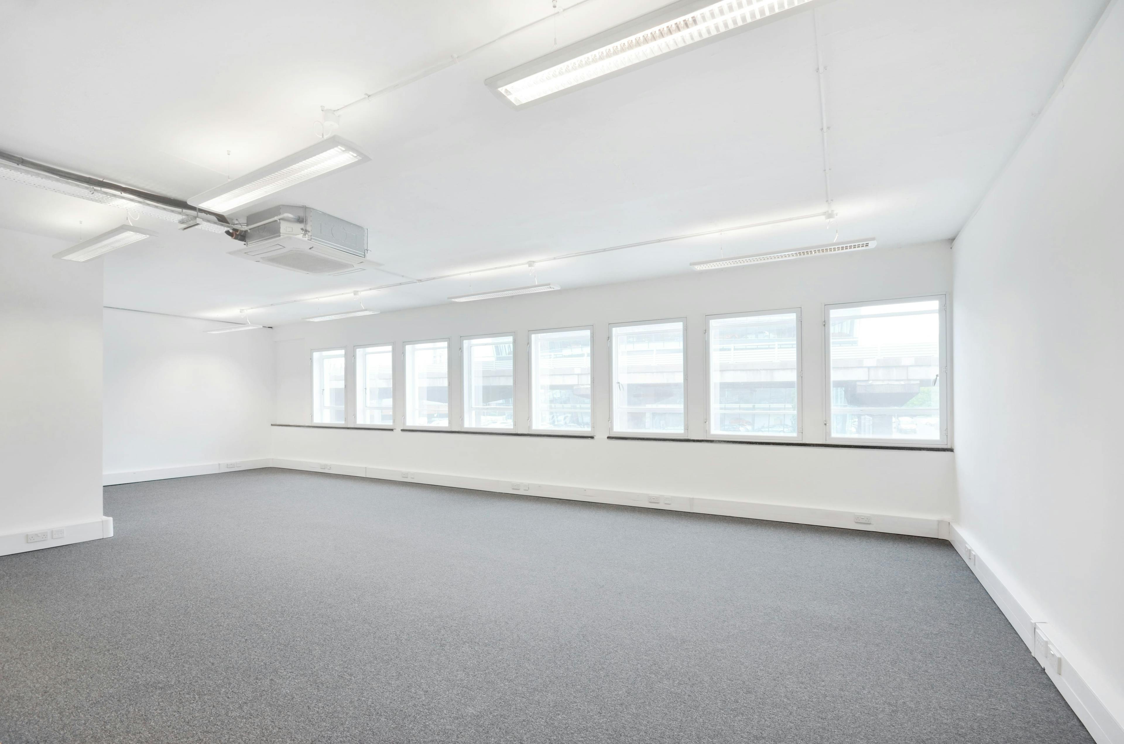 Brentford - 20 Person Office- Great West Road