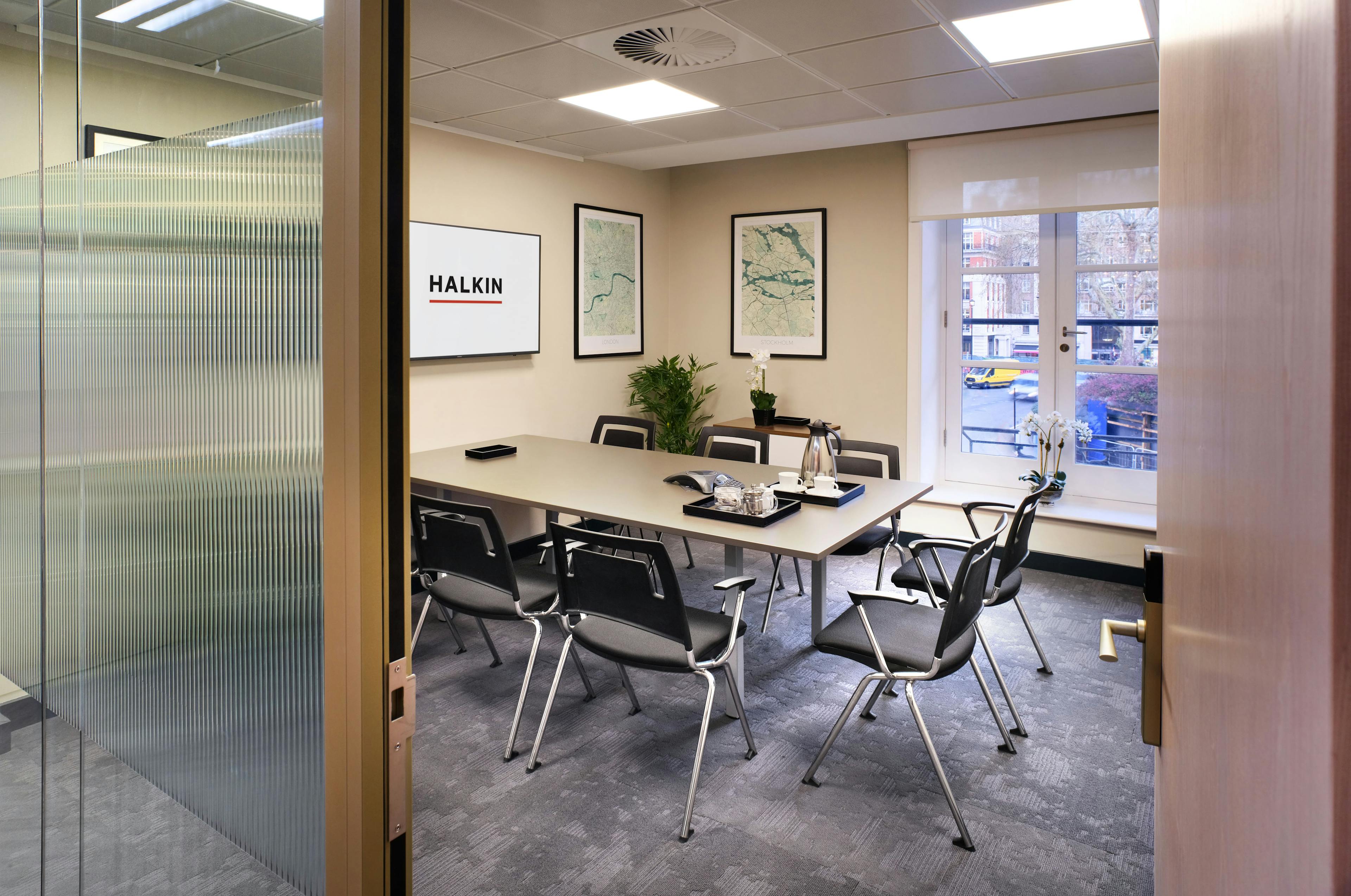 Mayfair – 56 Person Office - Hanover Square