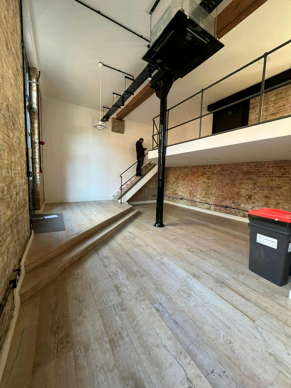 Clerkenwell – 34 Person Office - Bowling Green Lane