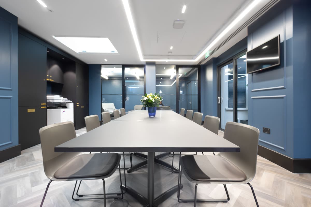 Mayfair - 5 Person Office - Dover Street 