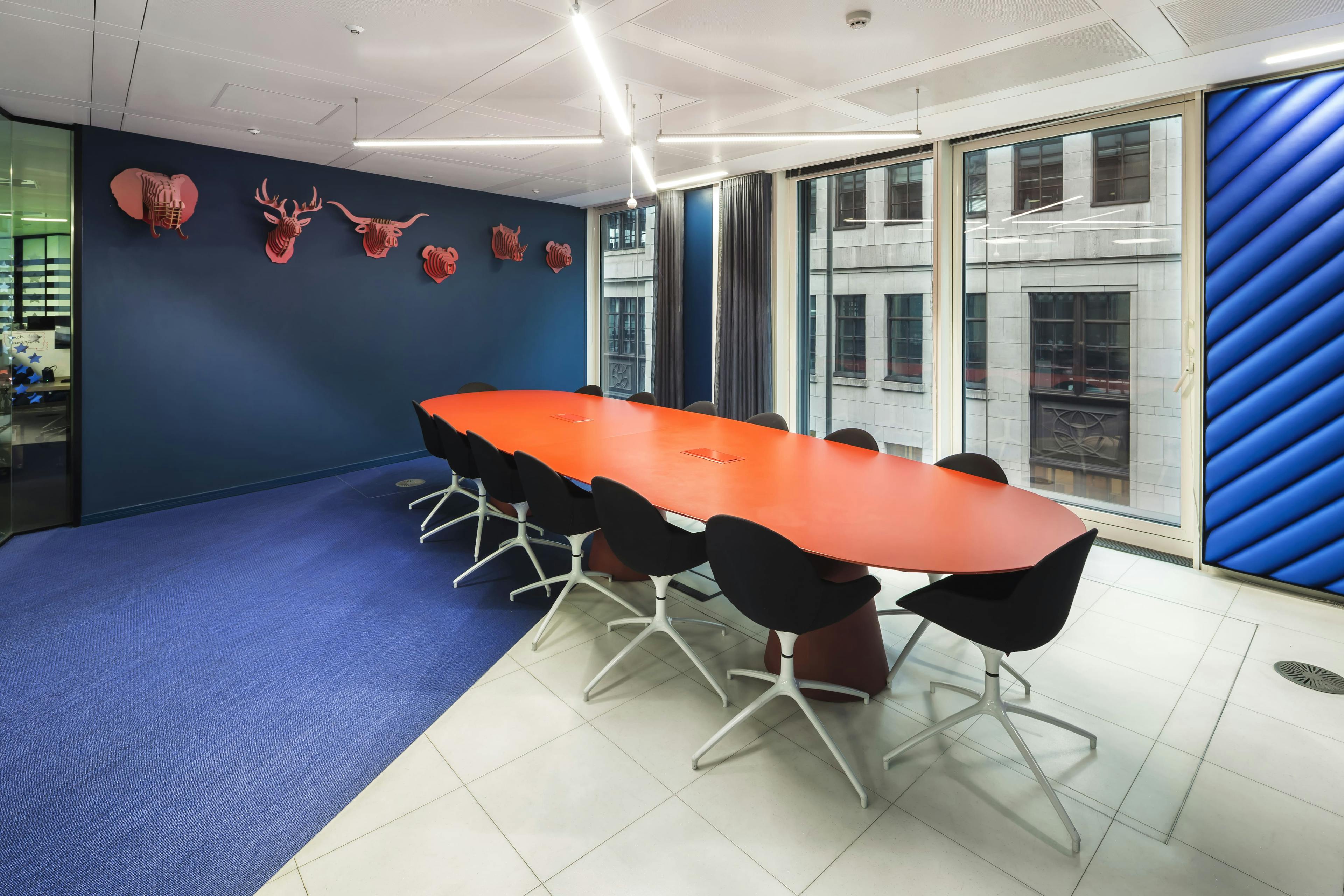 The City- 18 Person Office – Cannon Street