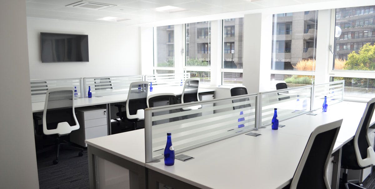 Barbican - 36 Person Office with Meeting Room & Executive Office – Beech Street