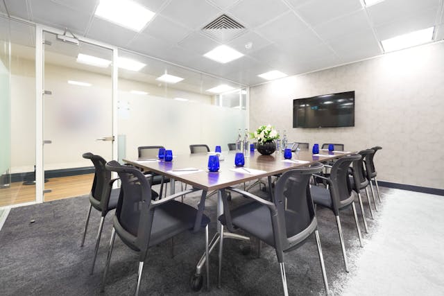 Bank – 3 Person Office – Royal Exchange