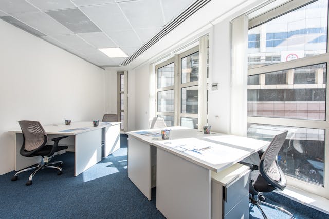 Cannon Street – 10 Person Office – Dowgate Hill