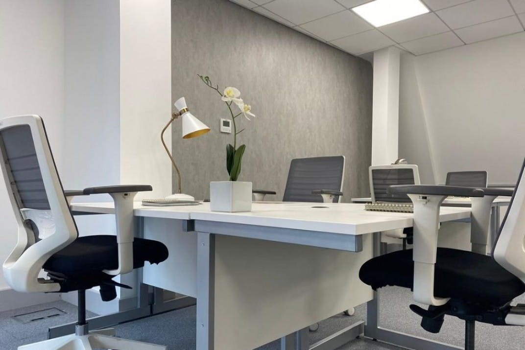 Westminster – 29 Person Office – Petty France