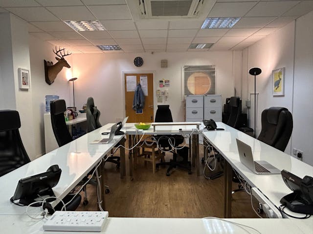 Bayswater - 10 desk office - Redan Place