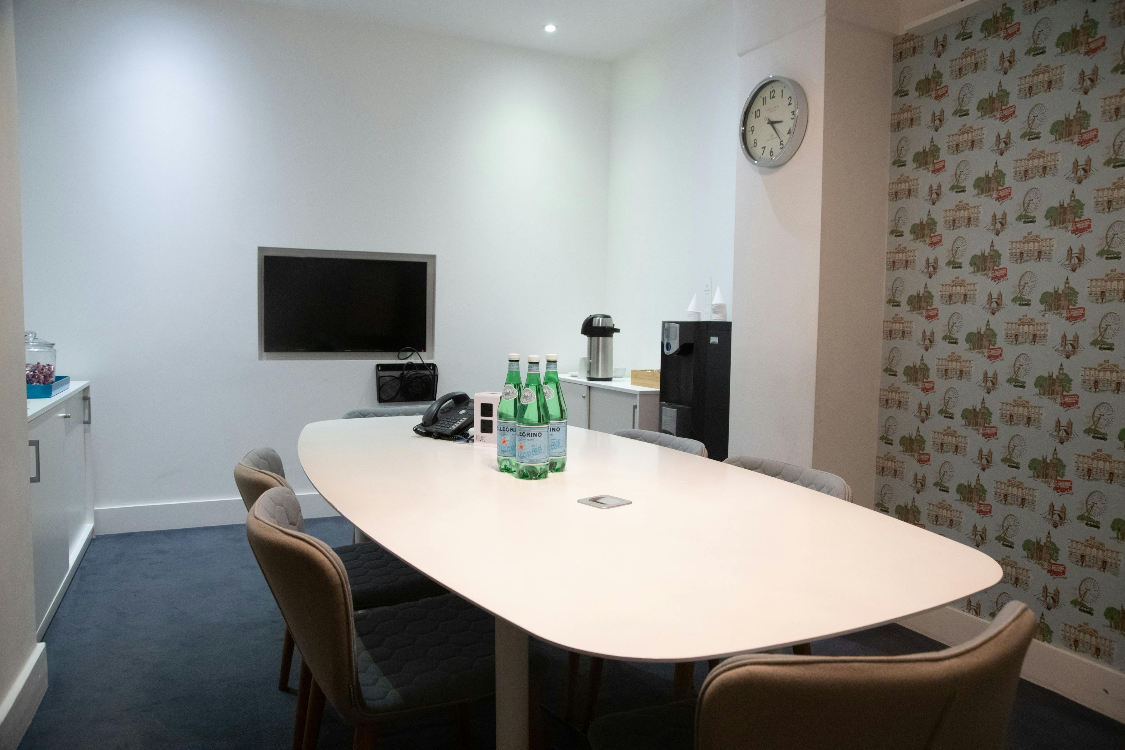 Liverpool Street - 15 Person Office – White’s Row 